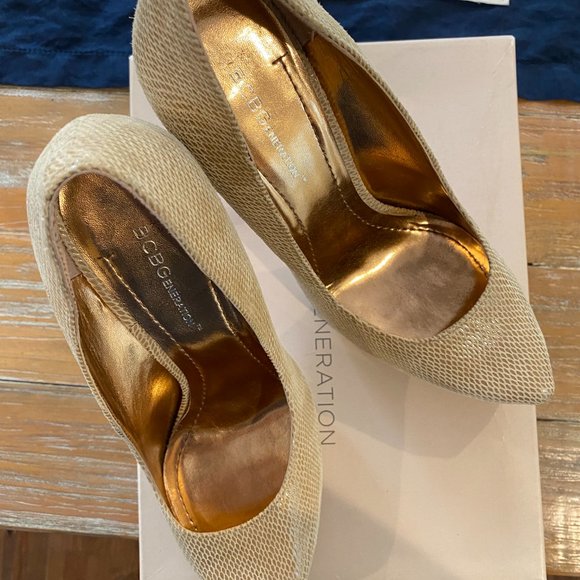 BCBG Parade Snake print heels - Picture 3 of 5